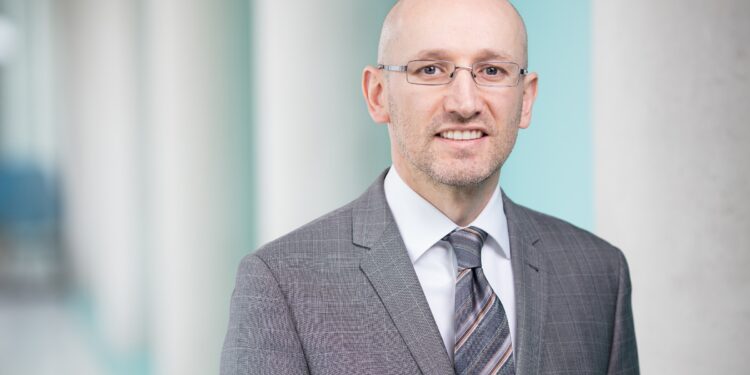 Exercise likely to be best treatment for depression in coronary heart disease, RCSI study finds