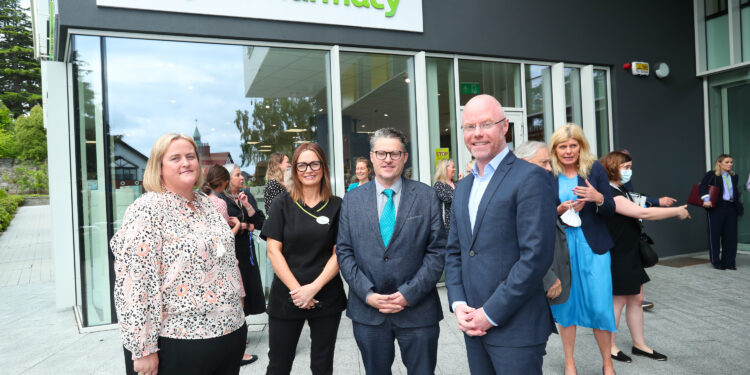 Minister for Health visits LloydsPharmacy at Bray Primary Care Centre